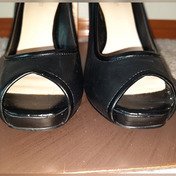 NWOT NINE WEST sz 8.5 black heels - Picture 10 of 14
